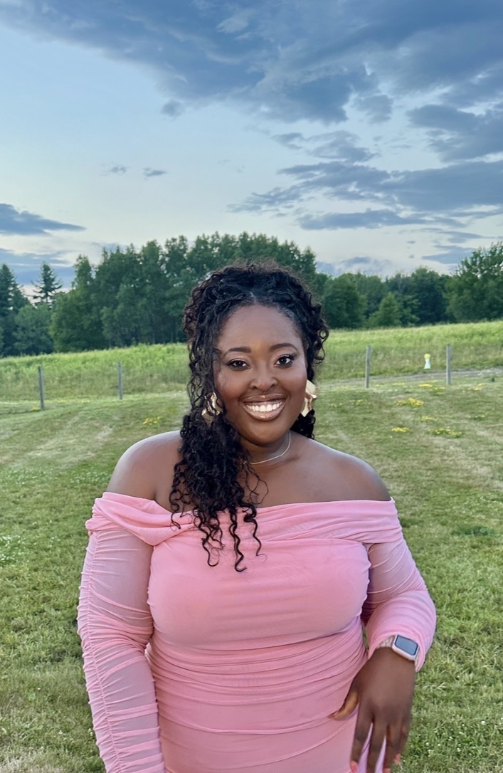Niaa Daniels headshot