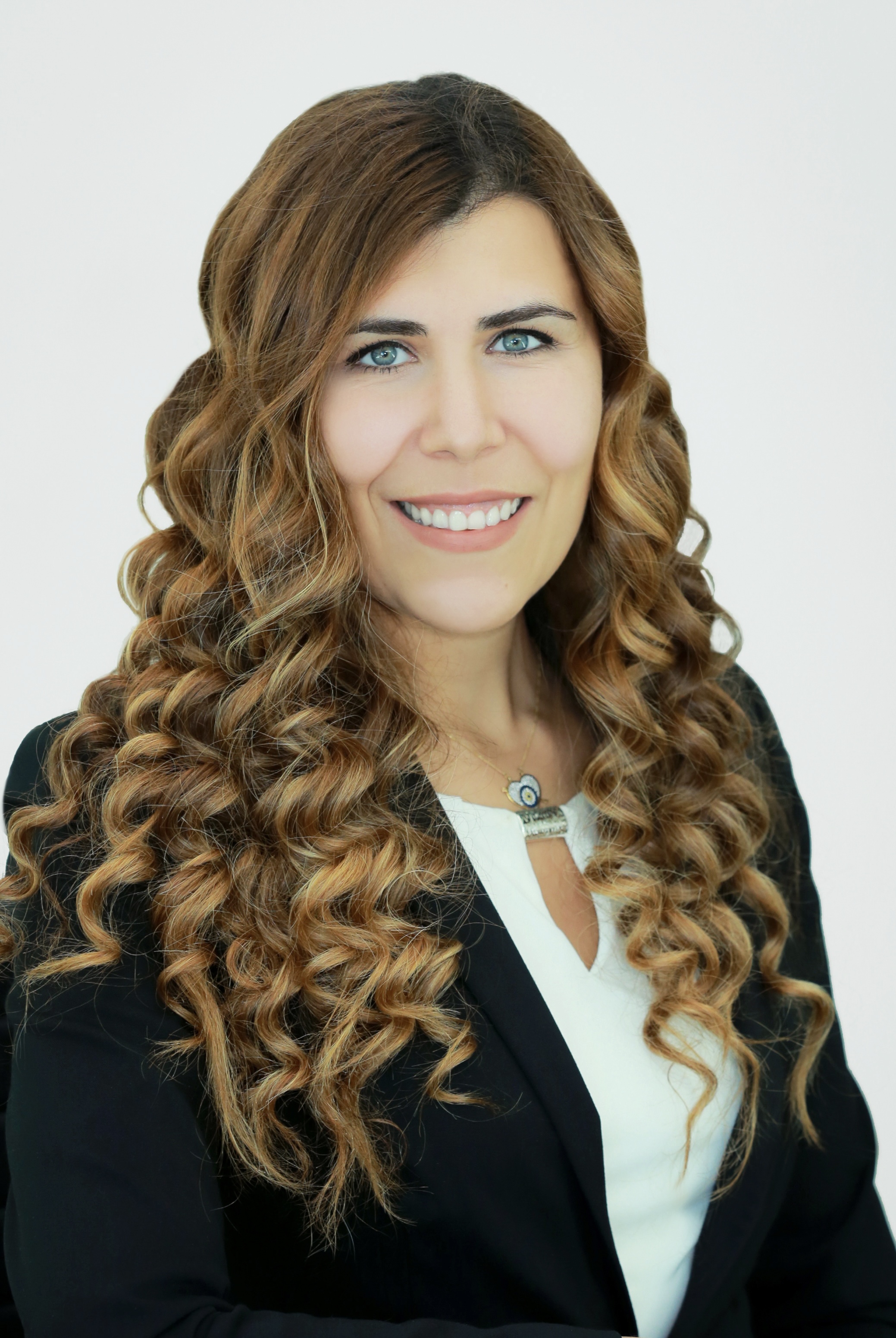 Pelin Basiliko Photo