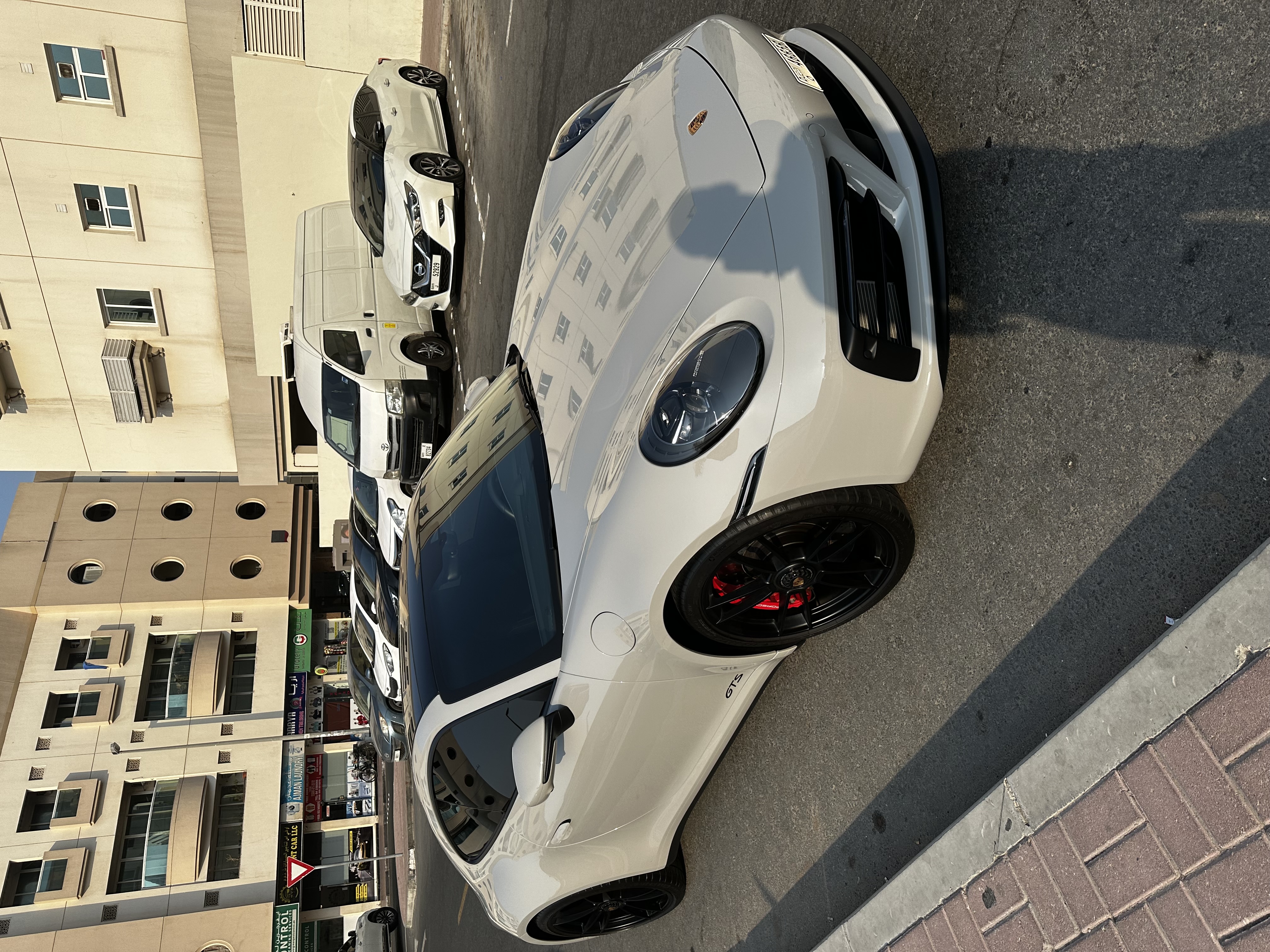 main_image of Porsche 911 Carrera GTS