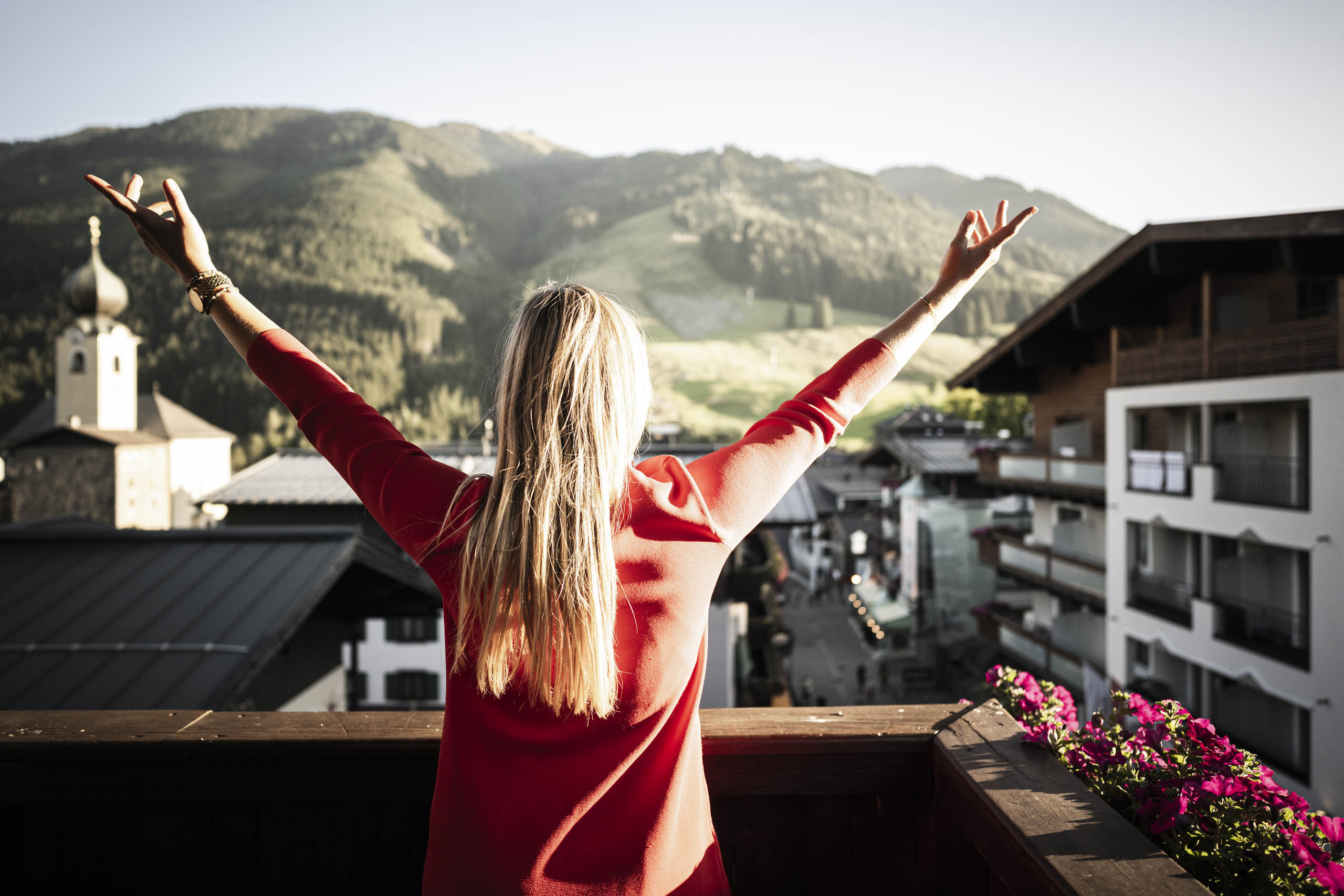 eva,VILLAGE Saalbach